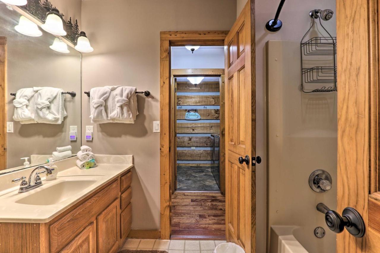 Pigeon Forge Cabin With Hot Tub, 12 Mi To Dollywood! Exteriör bild